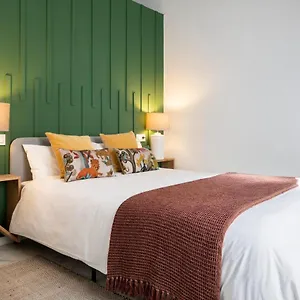 Hernando Colon Apartment Seville